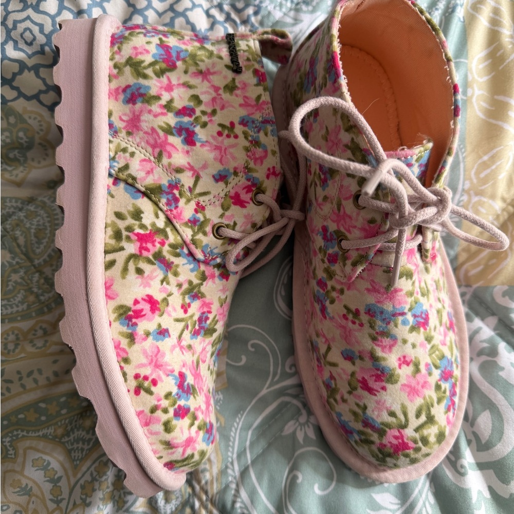 Bearpaw Skye Floral Canvas Ankle Boots - Pink & Green